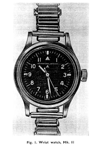 A-11 1940s WWII Pattern Automatic Military Watch 100m Water Resistant With Shatter and Scratch Resistant Box Sapphire Crystal on Matching Retro "Bonklip" Pattern Bracelet with an Additional Canvas Strap